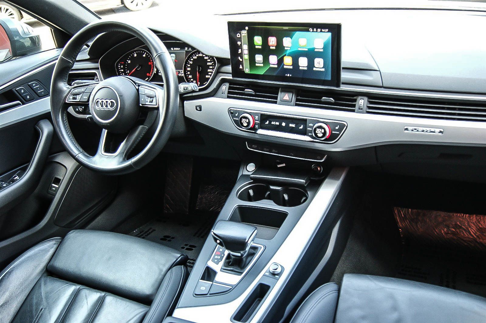 Fahrzeugabbildung Audi A4 Avant 45 TDI quattro S line PANORAMA KAMERA L