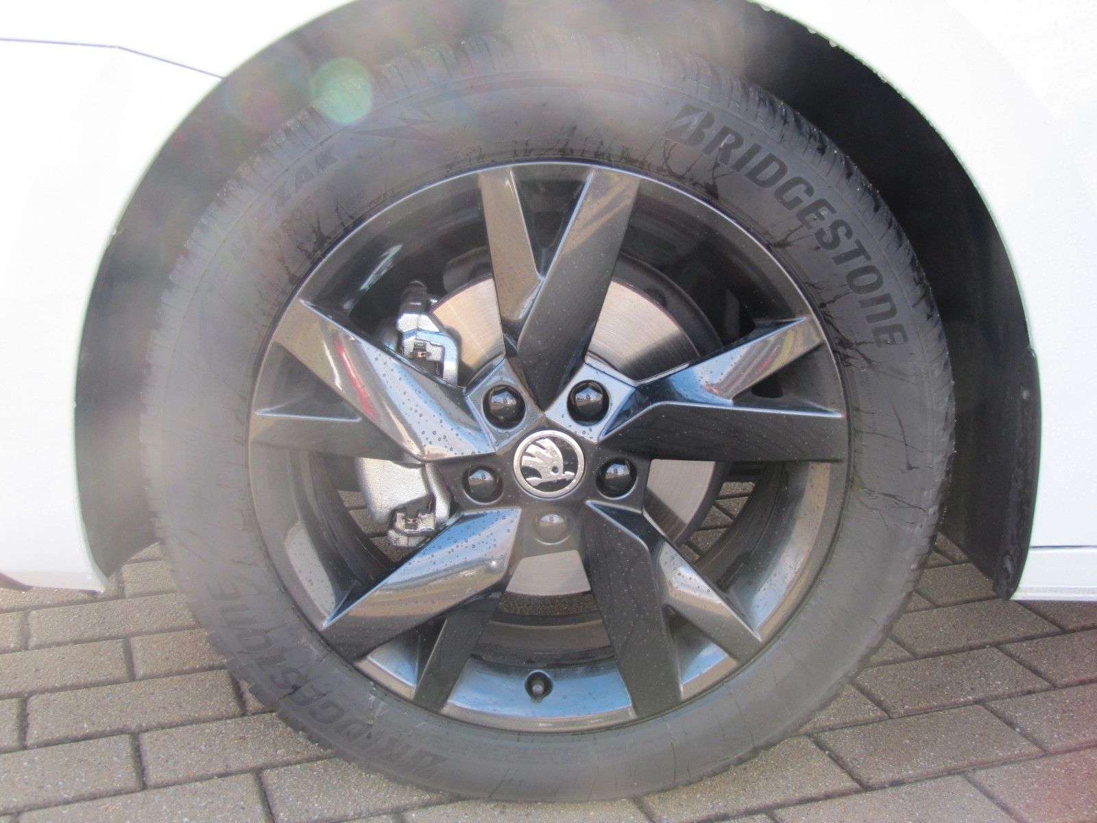 Fahrzeugabbildung SKODA Octavia Combi Sportline 2.0 TDI DSG