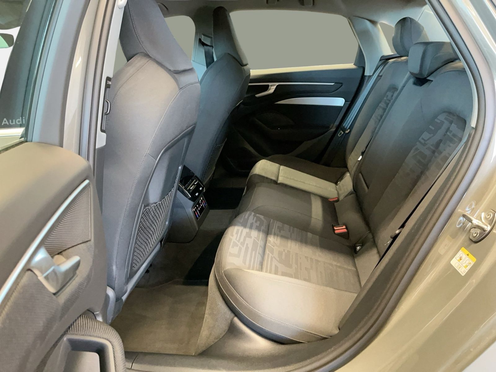 Audi A6 - Bild 10