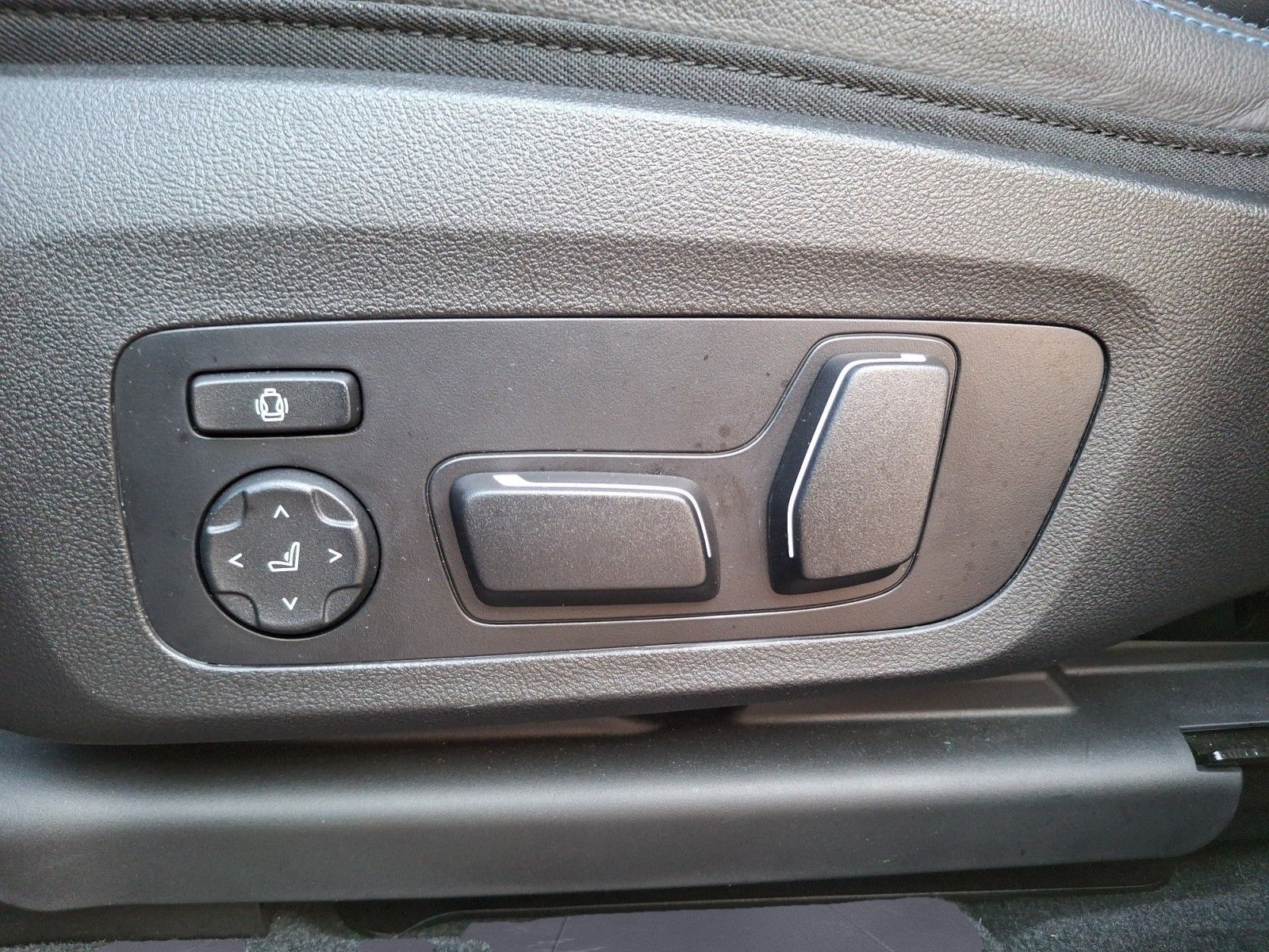 BMW ix3 IMPRESSIVE EDC Klimaaut. Head-Up foto 22