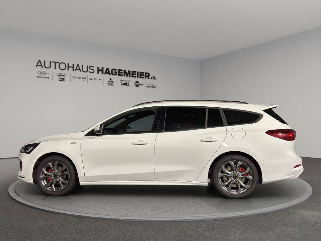 Fahrzeugabbildung Ford Focus Turnier ST-Line