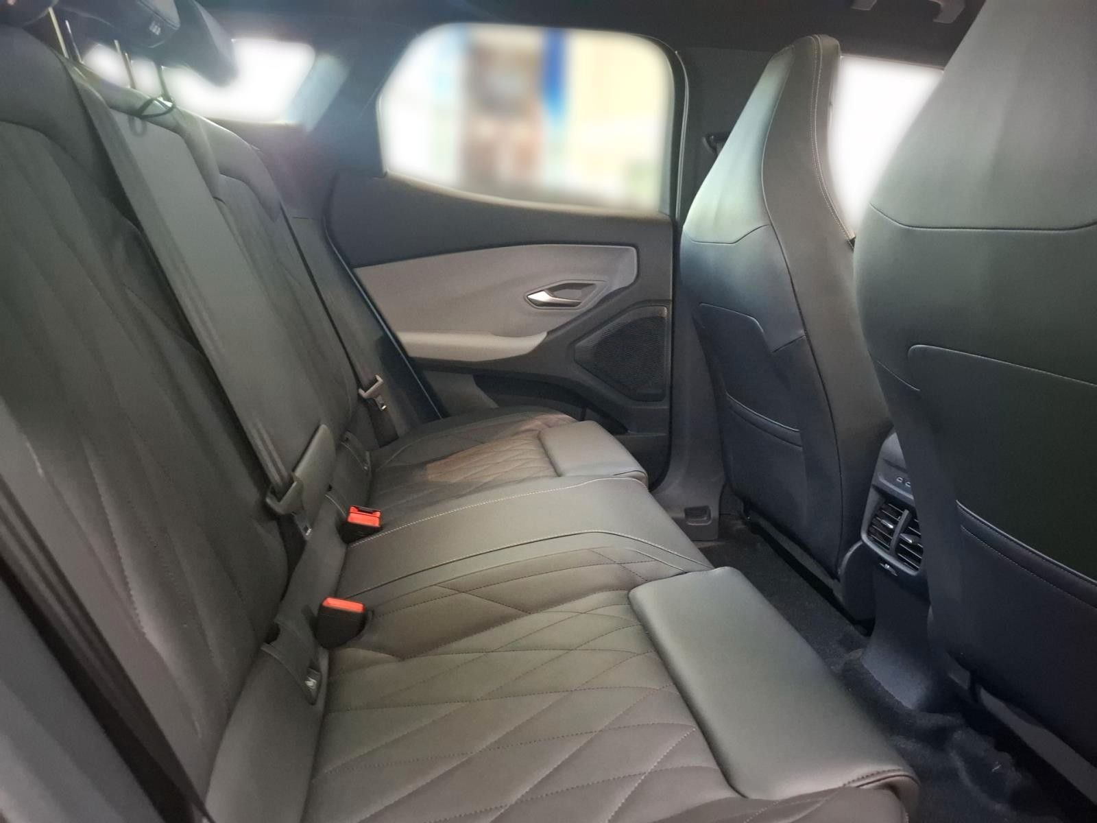 Ford Explorer - Bild 12