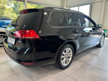 Volkswagen Golf - 4