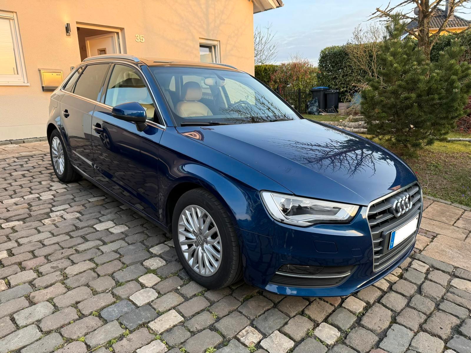 Audi A3 Sportback ambiente quattro NAVI/LEDER/XENON
