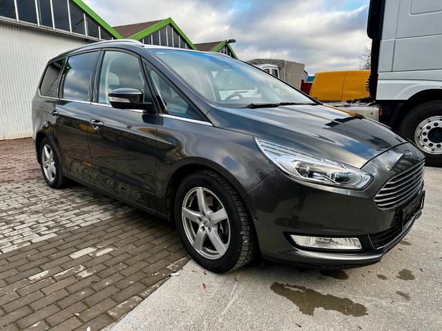 Ford Galaxy Titanium 2.0 TDCI/4x4 /99TKM/ 7Sitz/ Pano