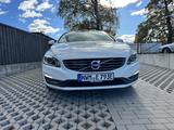 Volvo V60 D6 TWIN ENGINE Plug-in-Hybrid Momentum - Volvo V60 Momentum mit Hybrid-Antrieb (Diesel-Elektro)