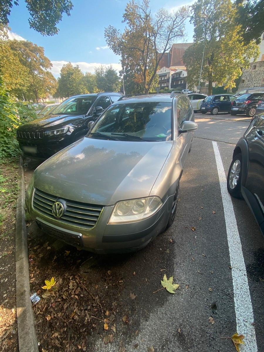 Volkswagen Passat 2005 — rear view