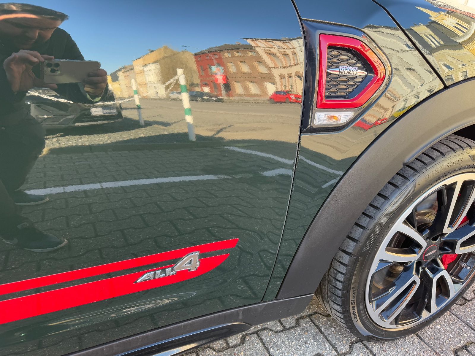 Fahrzeugabbildung MINI John Cooper Works Countryman HD UP PANO R. GREEN