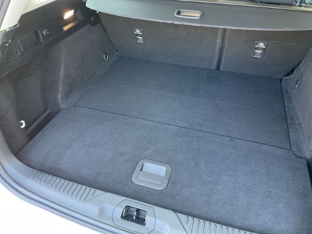 Fahrzeugabbildung Ford Focus 1.5 EcoBlue Cool & Connect AHK, Navi, Sitz