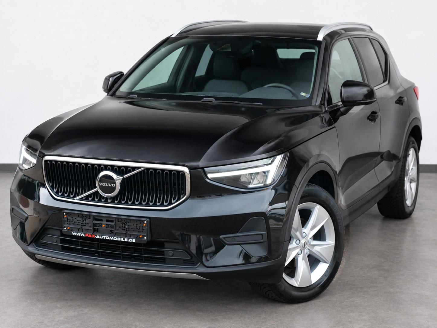 Volvo XC40 Core 2WD NAVI+AHK+ALARM+LANE+CARPLAY