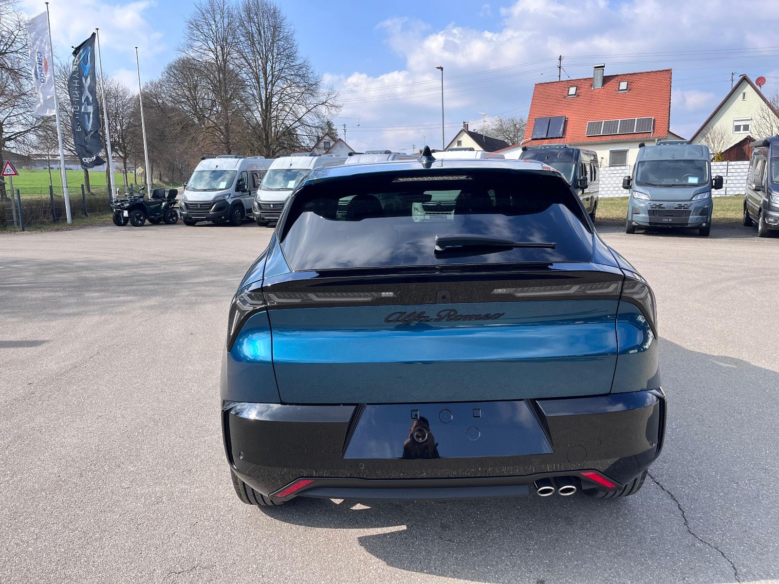 Fahrzeugabbildung Alfa Romeo Junior Ibrida 1.2 VGT 48V-Hybrid 107 kW Ti