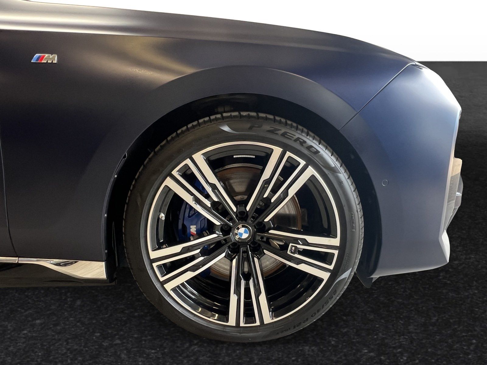 BMW 750 - Bild 8
