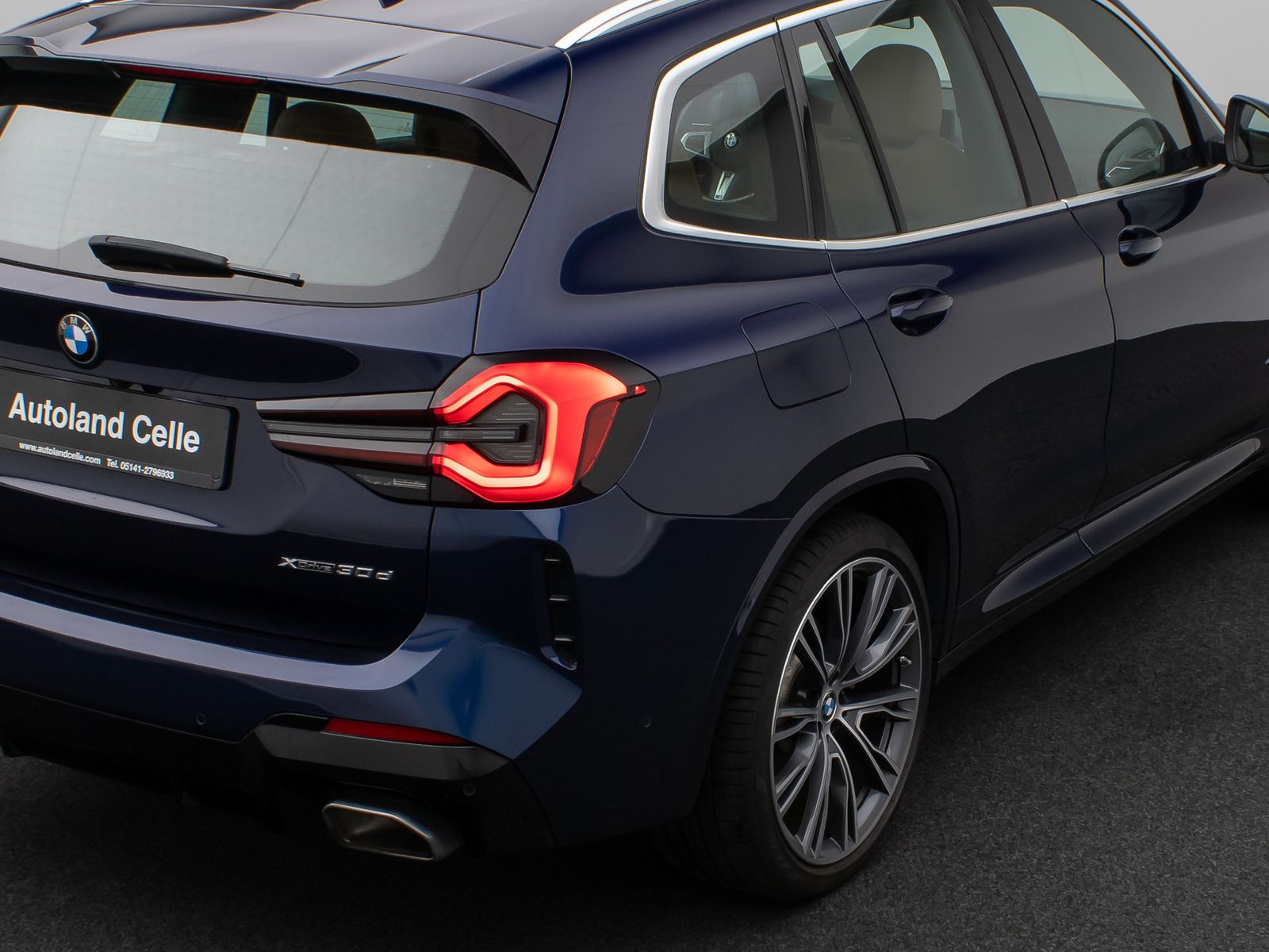 Fahrzeugabbildung BMW X3 xD30d M Sport Panoram Kamera DAB HiFi AHK 21"