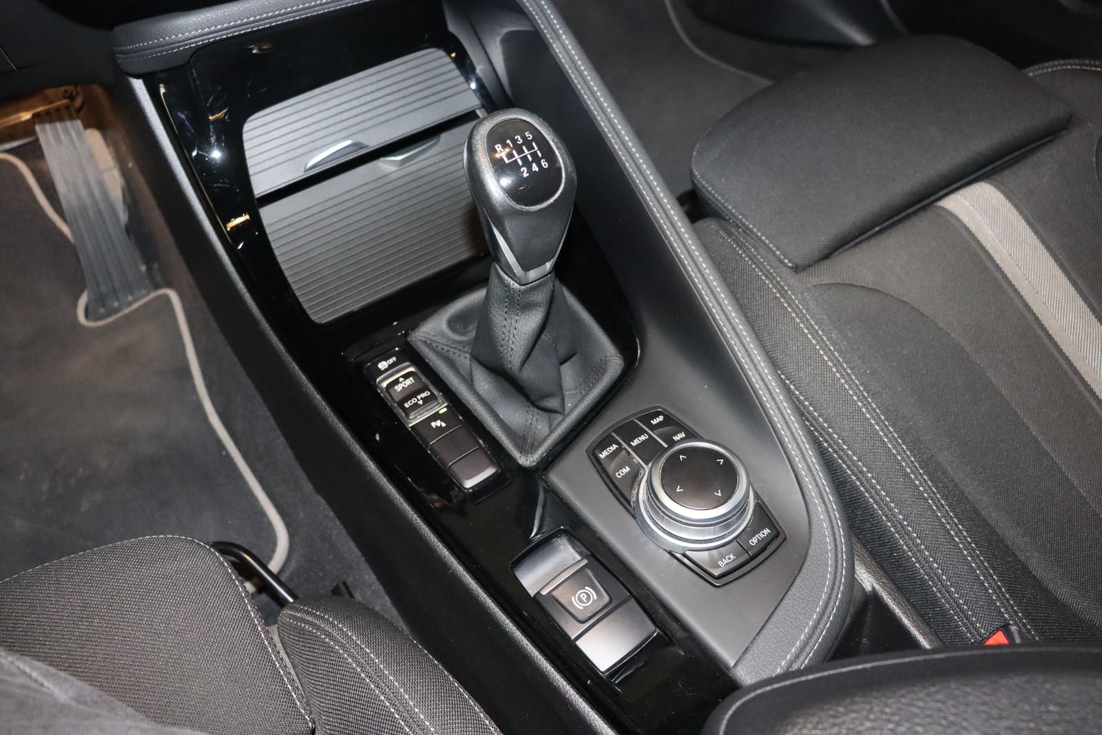 BMW X2 sDrive 18 i Advantage Plus LED*NAVI*GRA*AHK, миниатюра 18
