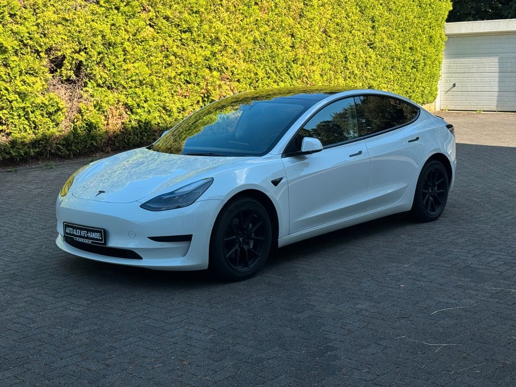 Image of Tesla Model 3