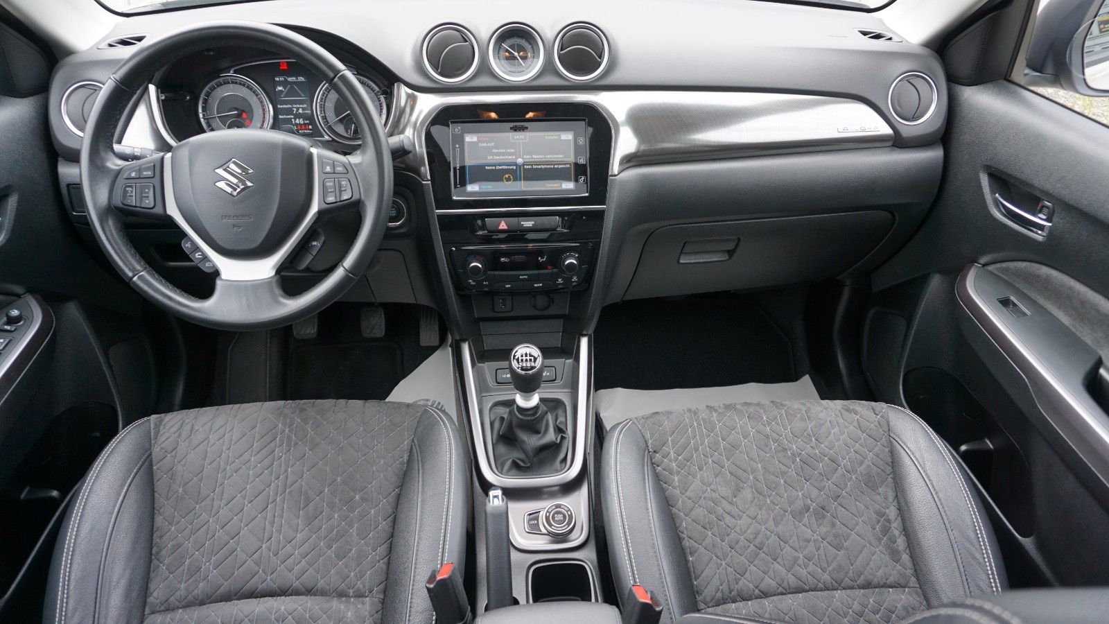 Fahrzeugabbildung Suzuki Vitara 1.4 Mild-Hybrid Comfort+ 4x4, Navi, LED
