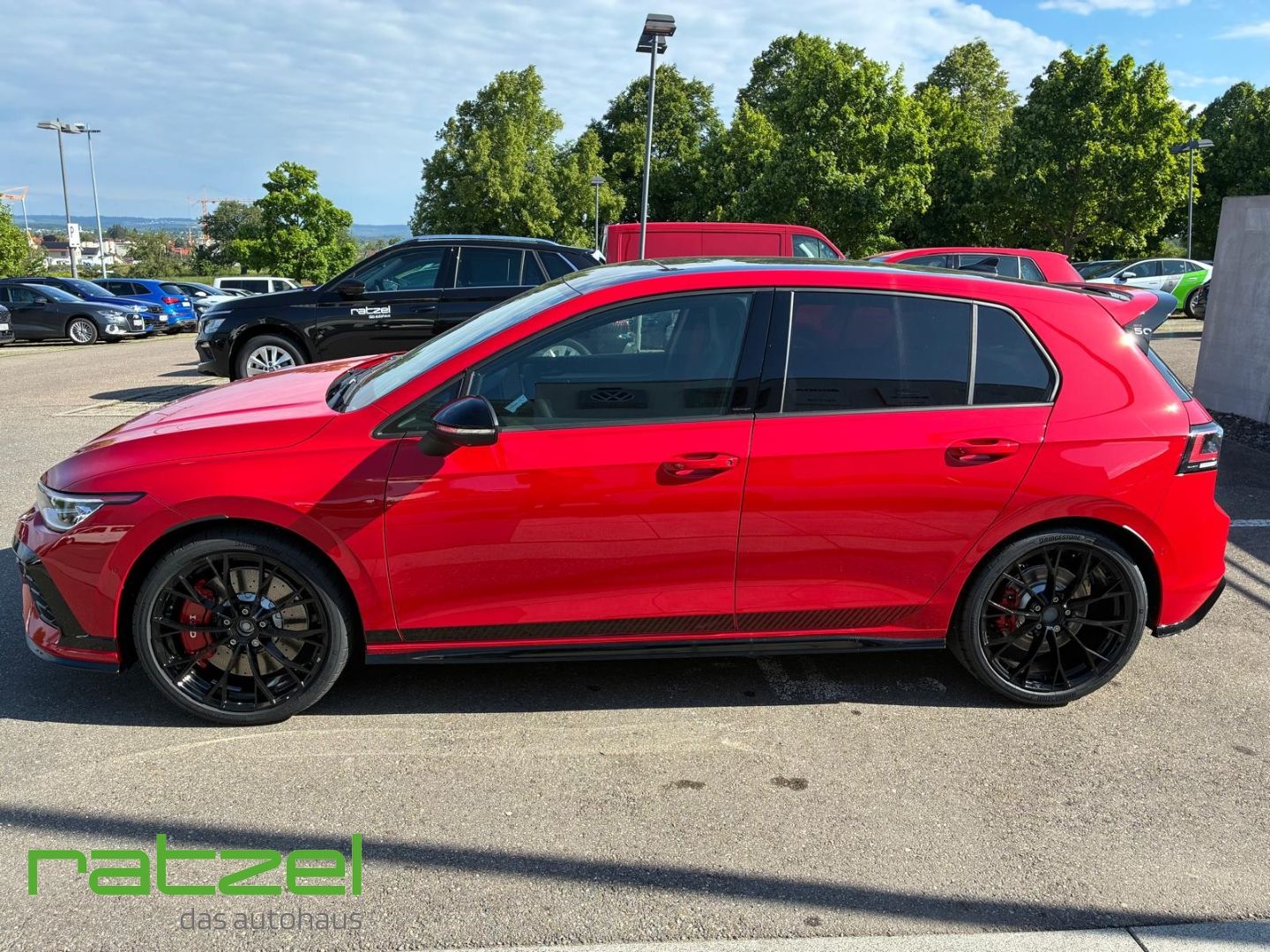 Fahrzeugabbildung Volkswagen Golf GTI 2.0 TSI 325PS Edition50 Perform+H&K