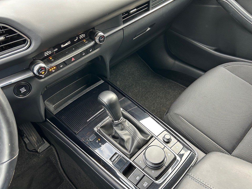 Fahrzeugabbildung Mazda CX-30 SKY-G 122 6AG SELECTION 1HD GARANTIE-10/28