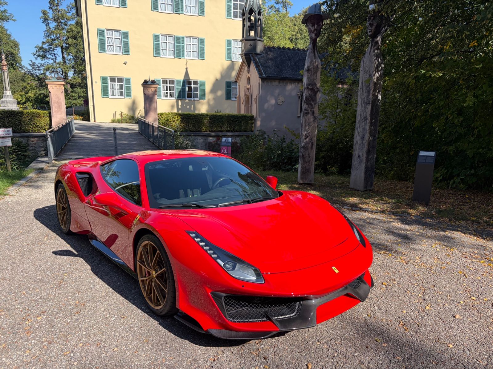 FERRARI 488 Pista 6