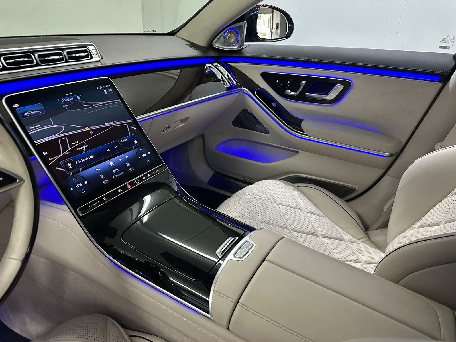 Fahrzeugabbildung Mercedes-Benz S 680 Maybach 4MATIC *PANO*Klapptisch*FIRSTCLASS