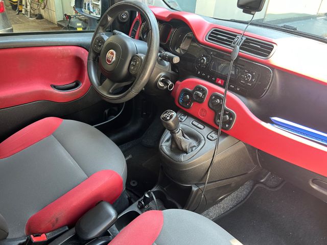 Fahrzeugabbildung Fiat Panda Lounge+NaviZB+Klima+LM+BT+PDC