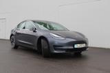 Tesla Model 3 Standard-Reichweite Plus - silberne Tesla Model 3