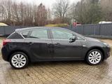 Opel Astra J Lim. 5-trg. Exklusiv - Opel Astra bis 5.000 Euro