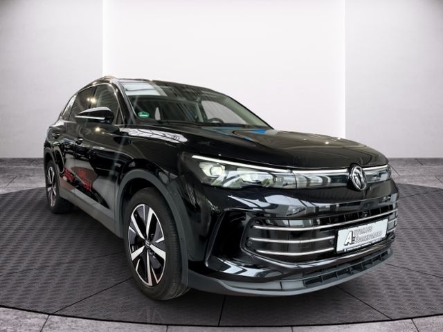 Fahrzeugabbildung Volkswagen Tiguan 1.5 eTSI DSG ELEGANCE AHK IQ.DRIVE IQ.LIG