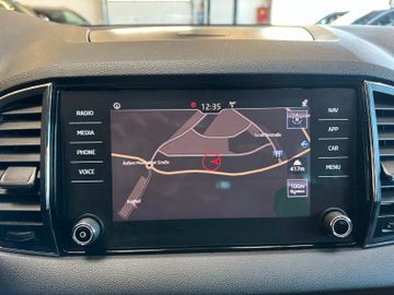 MYAUTOCENTER – Gebraucht- und Jahreswagen mit Werkstattservice in Pfaffenhofen Skoda Karoq*KEYLESS*StHZ(VH)*2-ZONEN*ACC*LED*CARPLAY*