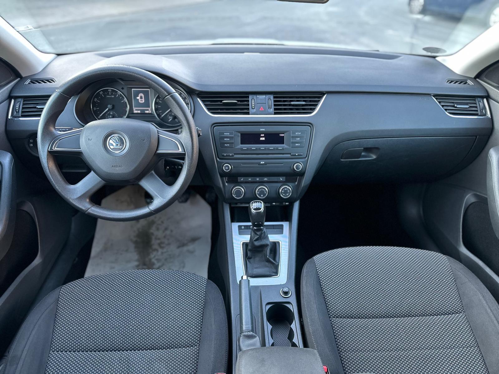 Skoda Octavia 2013 — photo 13