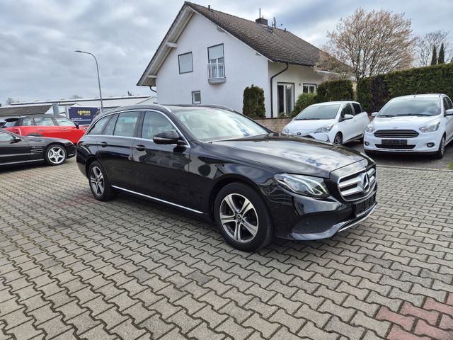 MERCEDES-BENZ E 200 T Standheizung 360°-Kamera LED,Nav
