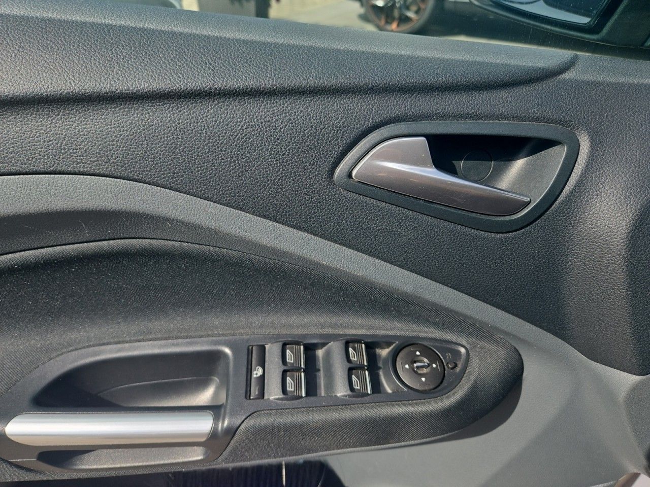 Fahrzeugabbildung Ford Grand C-MAX Trend - Zylinderkopf Schaden Klima