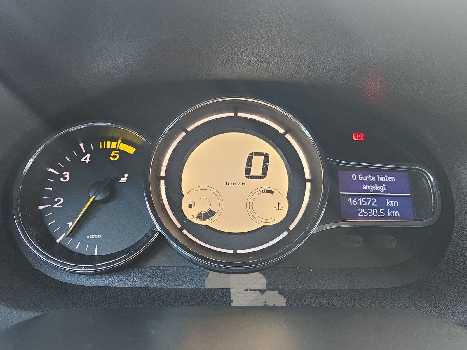 Fahrzeugabbildung Renault Megane III Lim. 5-trg. BOSE Edition TÜV SERVICE