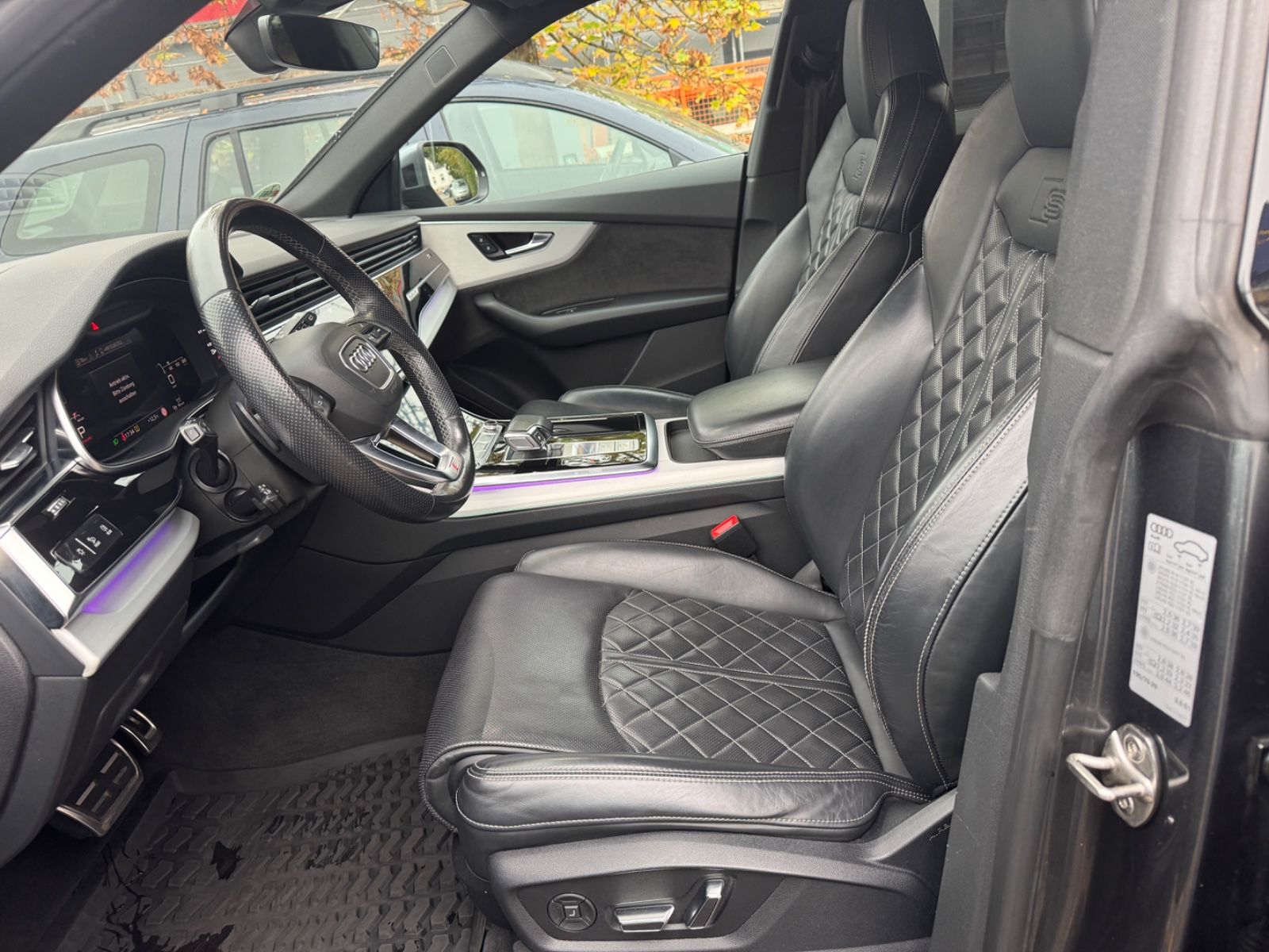 Fahrzeugabbildung Audi Q8 50 TDI S Line Softclose+Matrix+HUD+B&O+VOLL