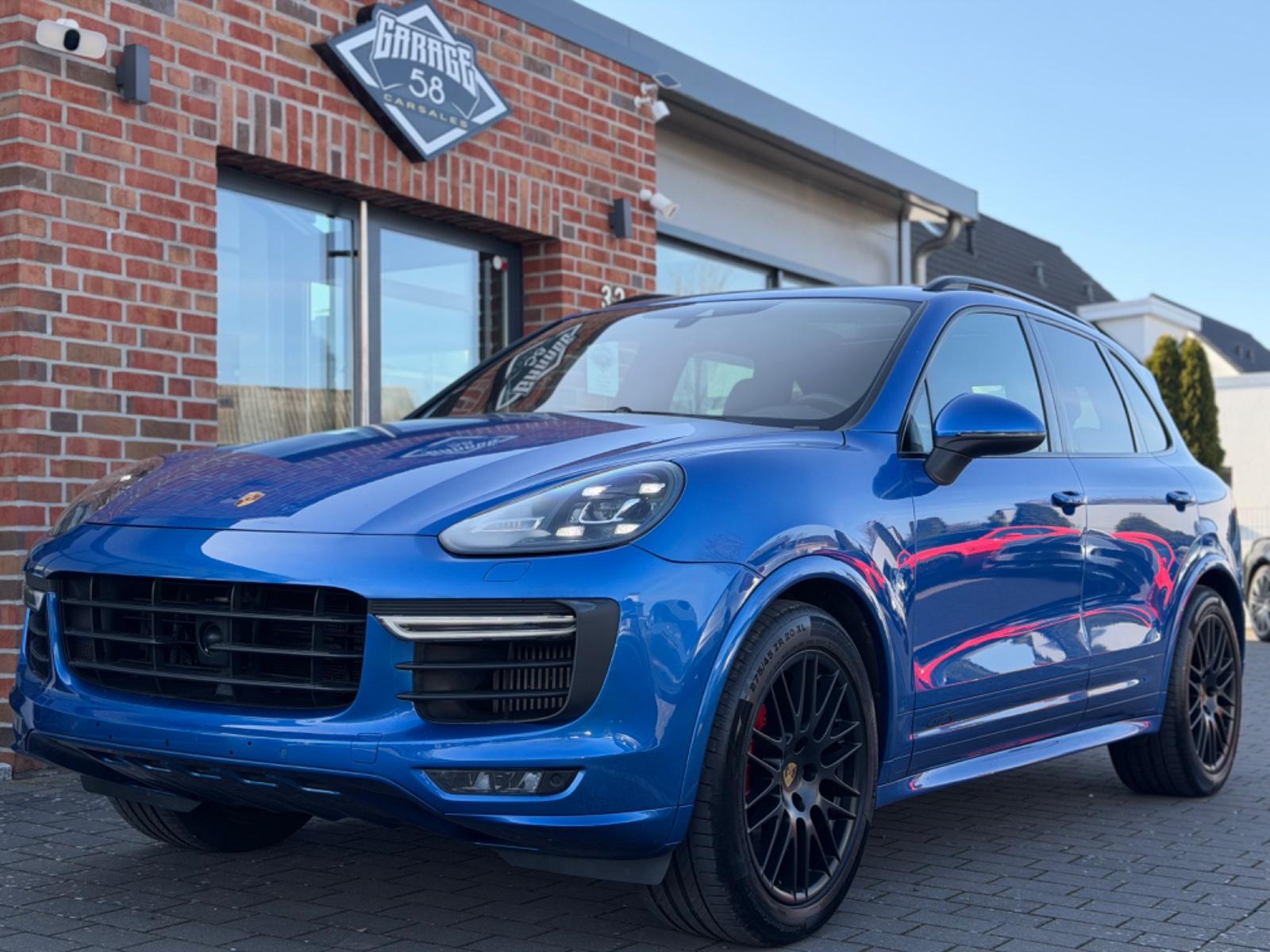 Porsche Cayenne GTS/Manufaktur/Burmester/PDCC/Rear-Seat