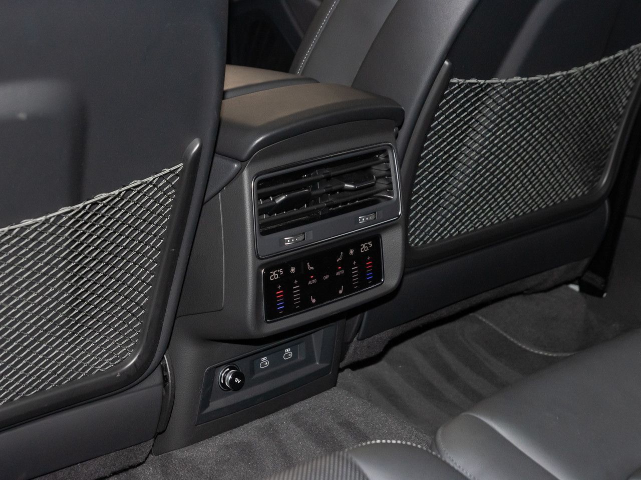 Audi SQ7 - Bild 13
