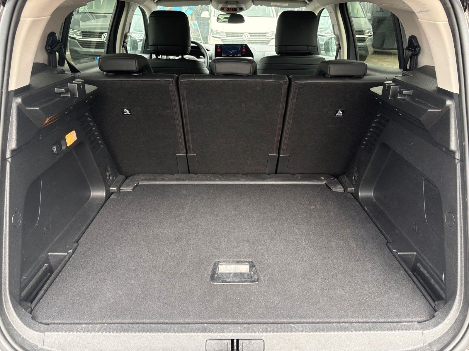 Fahrzeugabbildung Citroën C5 Aircross PLUS