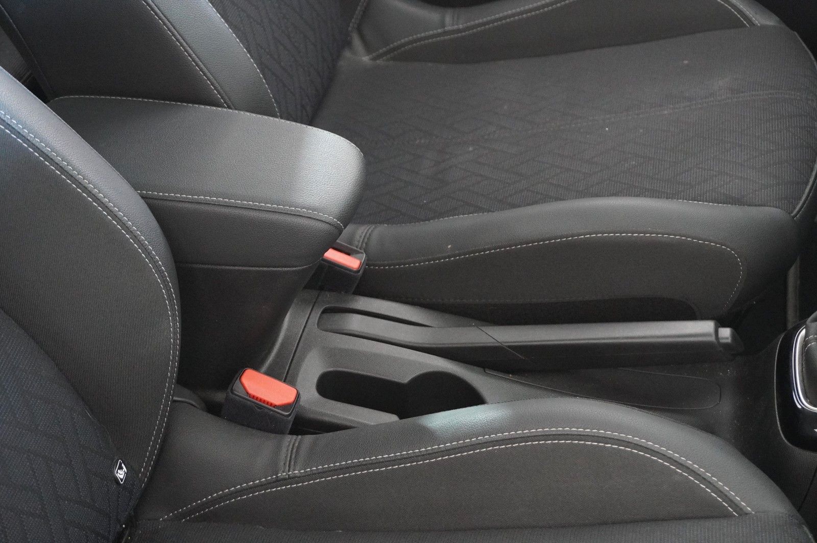 Fahrzeugabbildung Opel Corsa F 1.2 ELEGANCE NAVI/LED/VIRTUAL/SPORT/DAB+