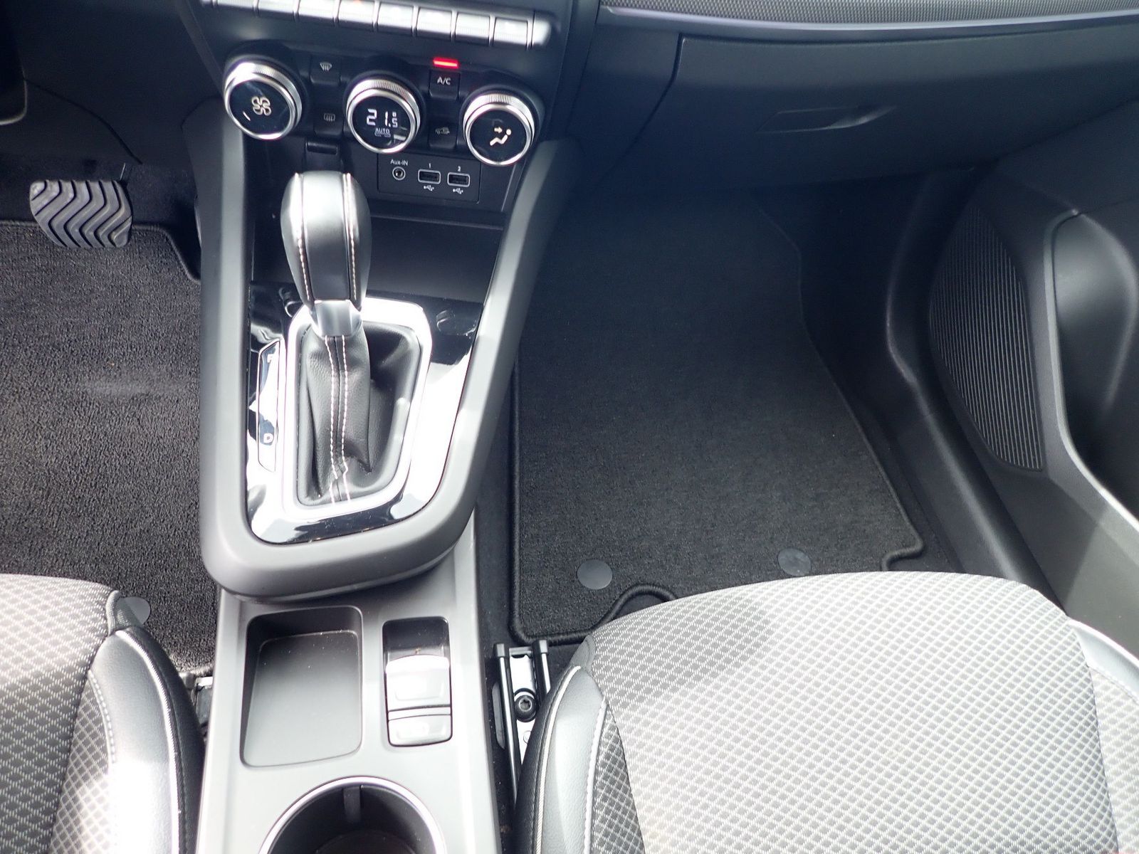Fahrzeugabbildung Renault Arkana Intens TCe 140 EDC