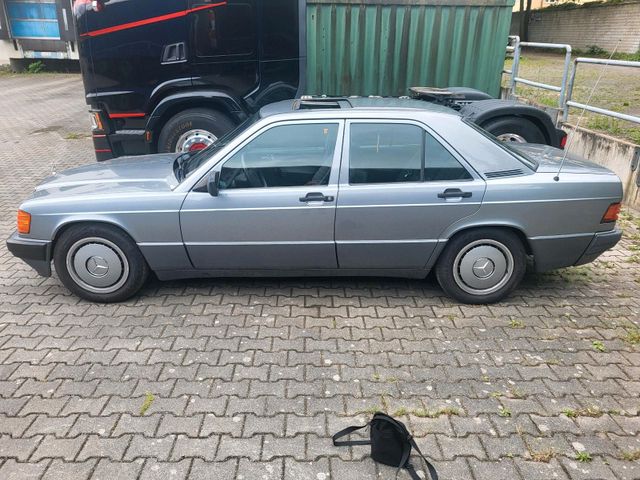 Mercedes-Benz Mercedes Benz 190E