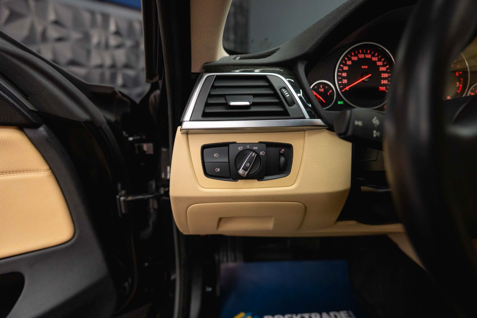 Fahrzeugabbildung BMW 420i Gran Coupé LCI Advantage | LED | Leder