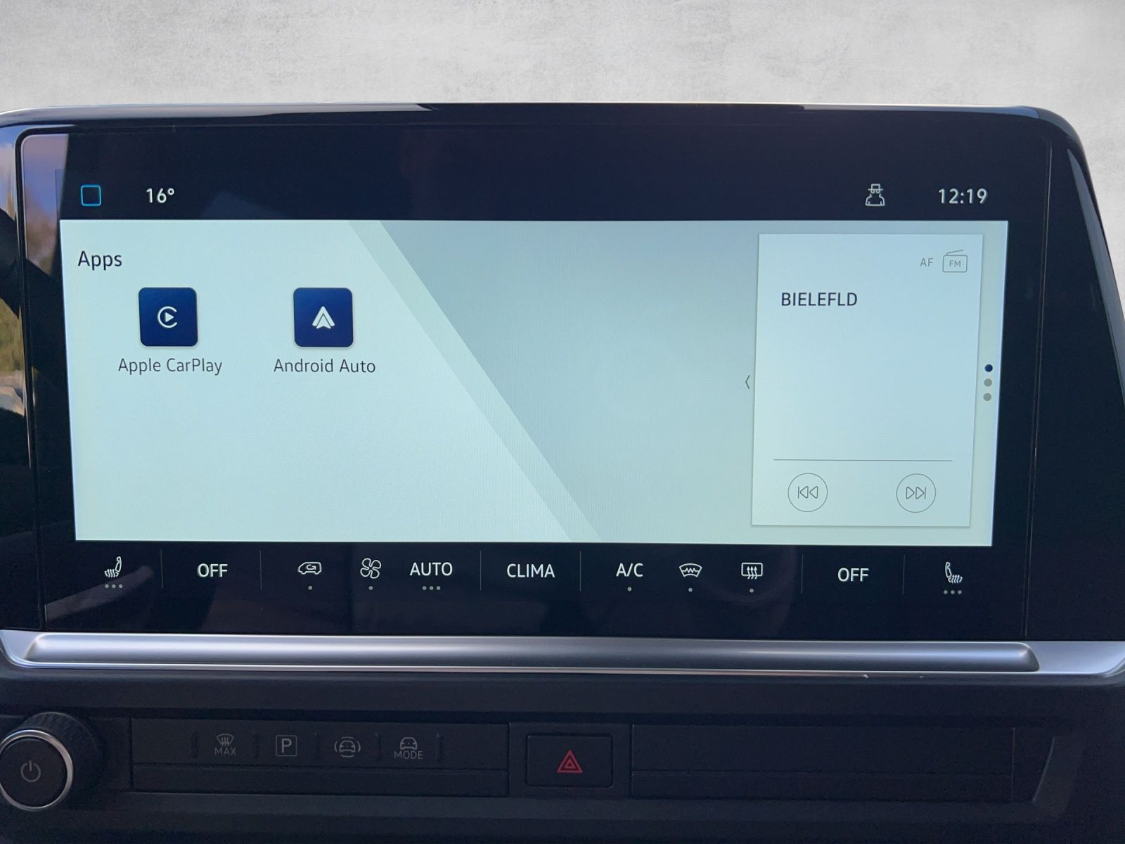 T7 Caravelle Life 2.0 TDI LR AHK*SHZ*App-Connect