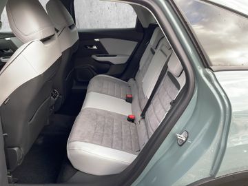 Citroën C4 MAX PURETECH 130 EAT8 Kam.+KeyLess+LED+Navi