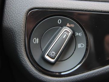 Volkswagen Golf VII 1.5 TSI Highline R line KLIMA LED XENON