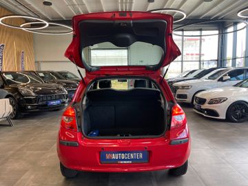 Renault Clio III Dynamique MOTOR- UND GETRIEBSCHADEN