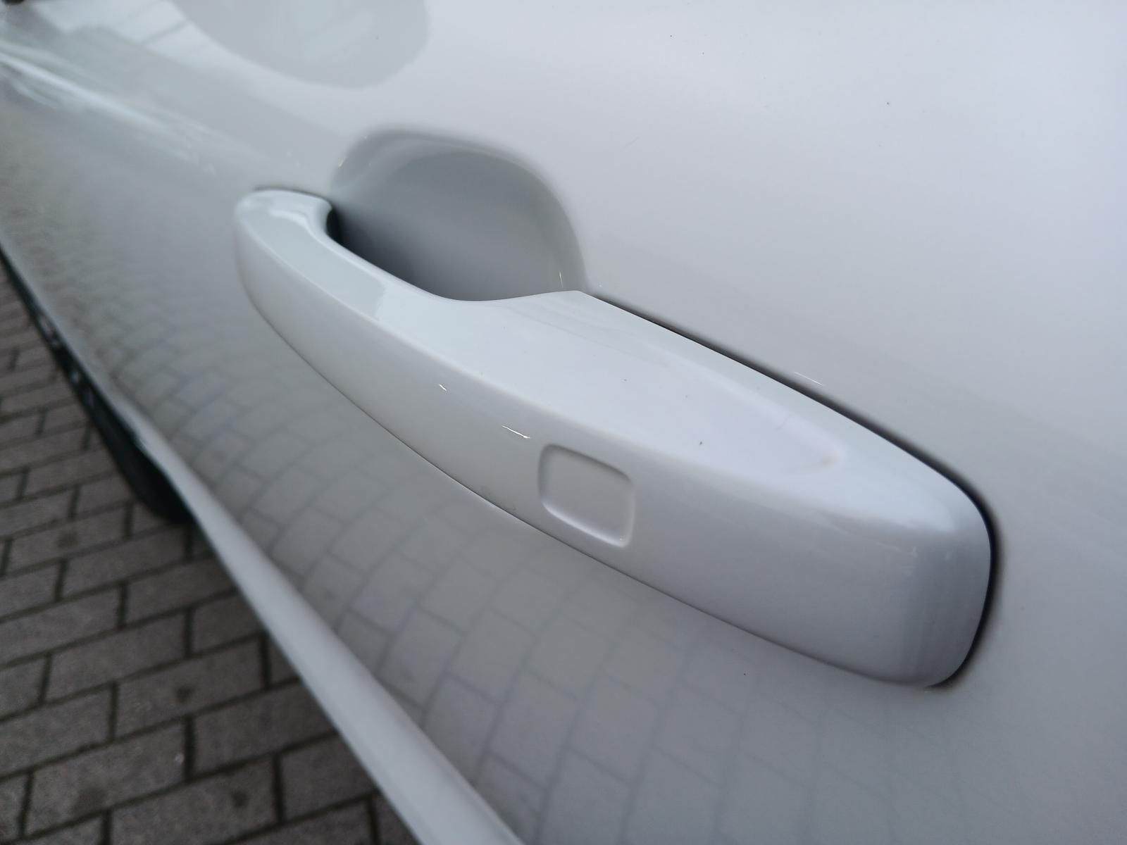 Fahrzeugabbildung Volvo XC60 B4 Diesel Plus Dark 'AHK'