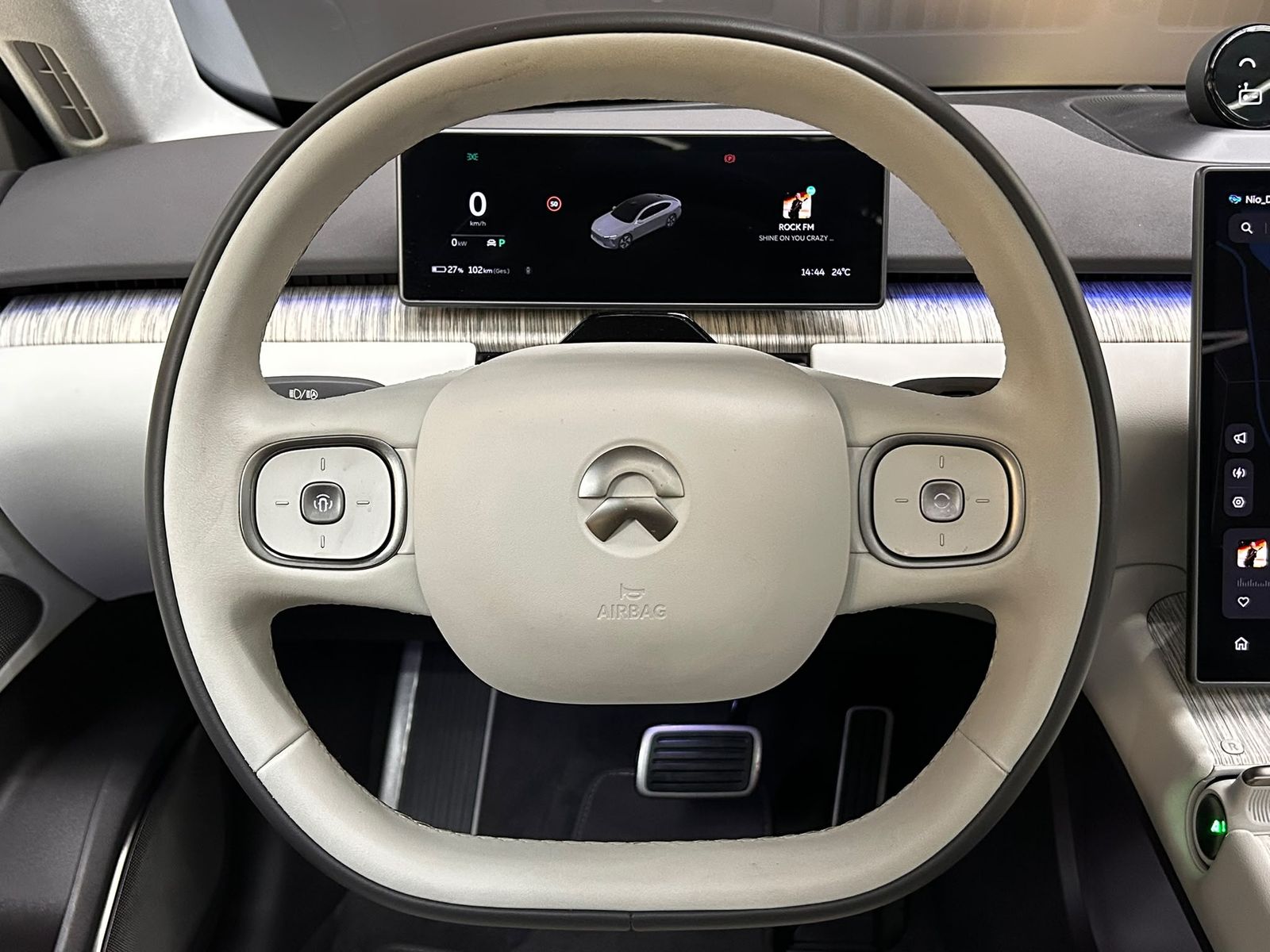 Fahrzeugabbildung NIO ET7 AWD BATTERI INKL PANO+HEAD+360+ACC+LED+AHK+
