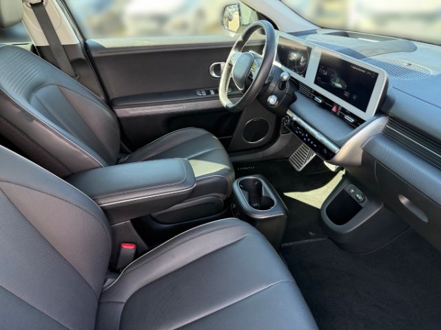 Fahrzeugabbildung Hyundai IONIQ 5 Uniq Elektro 77 +LEDER+NAVI+LED+RFK+UVM+