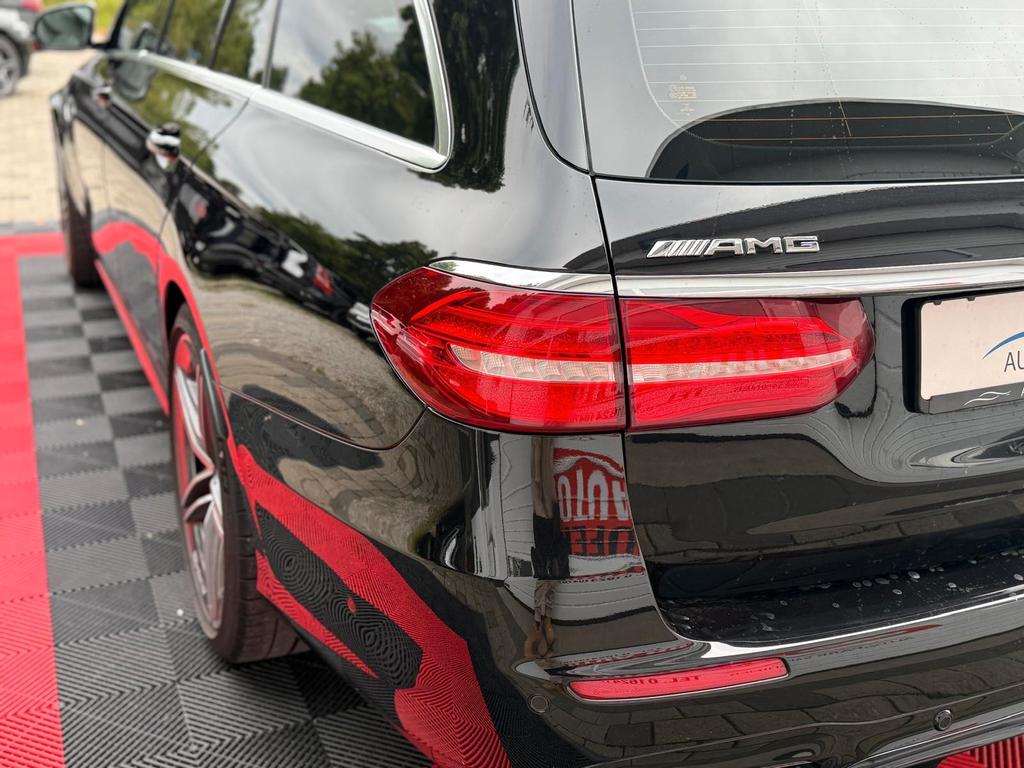 Mercedes-Benz E 63 AMG