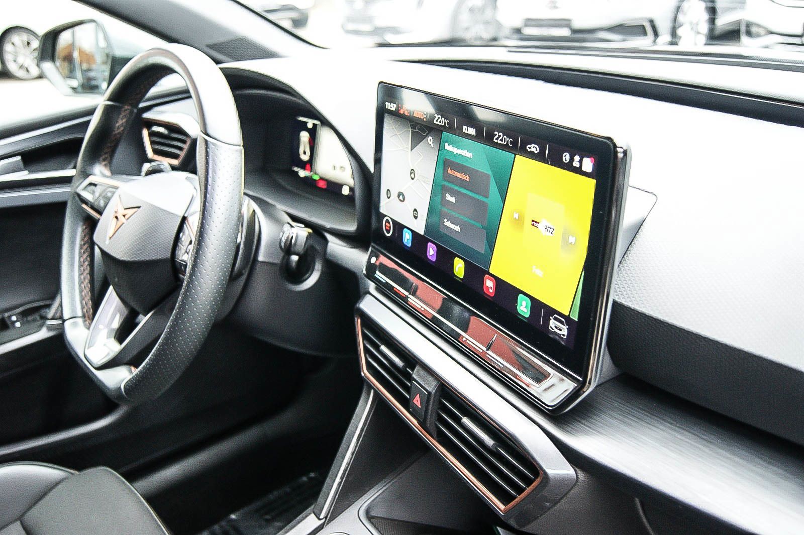 Fahrzeugabbildung CUPRA Leon Sportstourer e-HYBRID VIRTUAL ACC XL 1HAND